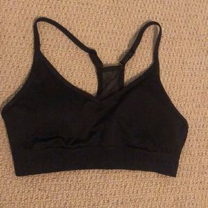 black sports bra